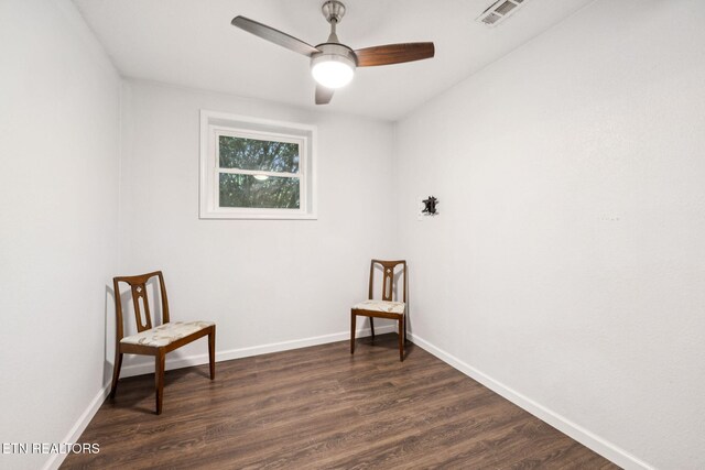 7901 Ewing Rd, Powell, TN 37849 - unfurnished room featuring dark wood finished floors, baseboards, and a ceiling fan