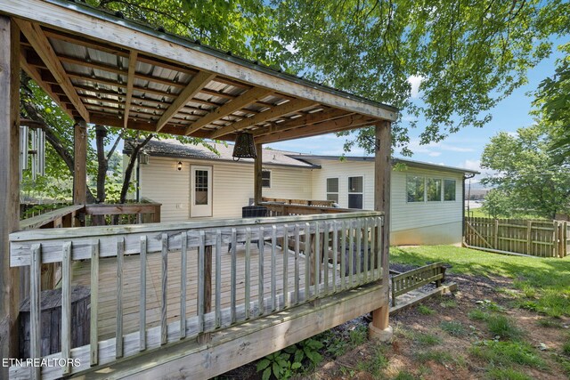 7901 Ewing Rd, Powell, TN 37849 - view of deck