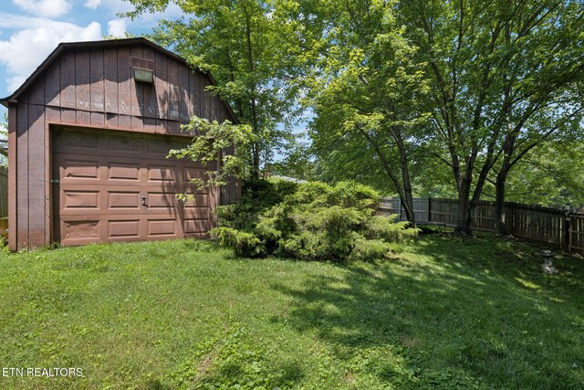 7901 Ewing Rd, Powell, TN 37849 - view of yard with a detached garage and an outbuilding