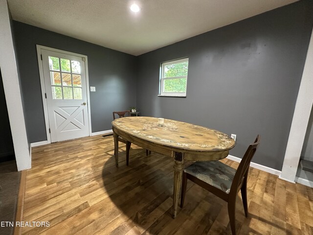 7901 Ewing Rd, Powell, TN 37849 - dining room featuring wood finished floors and baseboards