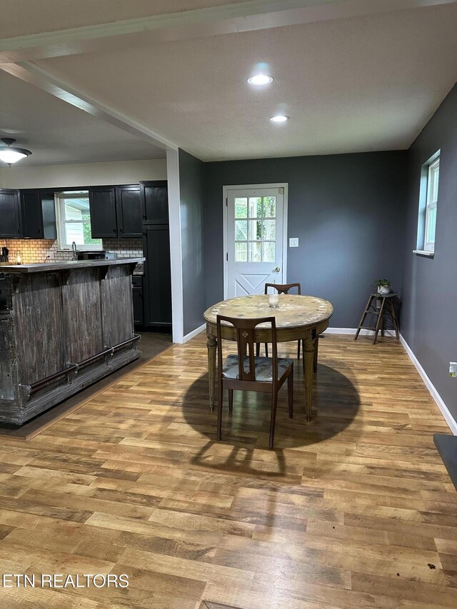 7901 Ewing Rd, Powell, TN 37849 - dining room featuring light wood-style flooring, baseboards, and recessed lighting