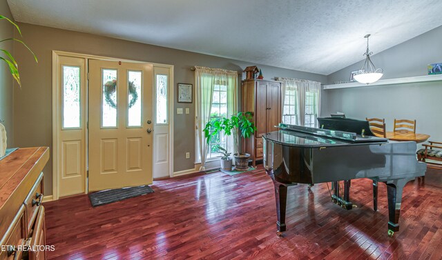 4512 Clairson Dr, Knoxville, TN 37931 - entrance foyer with wood finished floors, vaulted ceiling, and baseboards