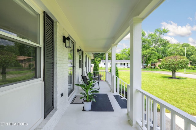 7339 Brookside Dr, Chattanooga, TN 37421 - porch with a yard