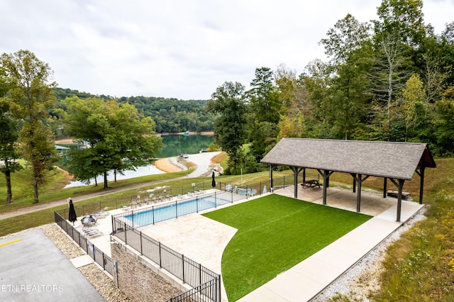 560 Summer Cir, Lafollette, TN 37766
