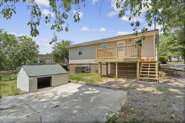 508 E Oldham Ave, Knoxville, TN 37917 - view of front of home with stairway, a deck, and central air condition unit