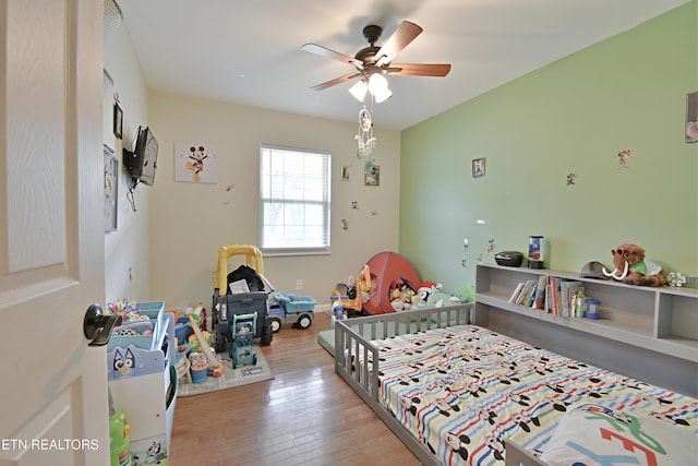 615 Mary St, Russellville, TN 37860 - bedroom featuring wood-type flooring and a ceiling fan