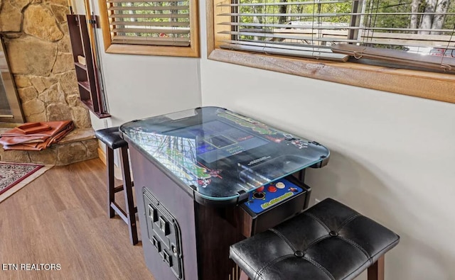 725 Sunshine Trl, Gatlinburg, TN 37738 - detailed view of wood finished floors