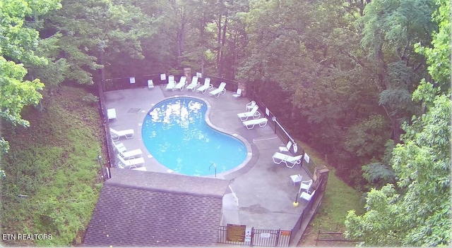 725 Sunshine Trl, Gatlinburg, TN 37738 - community pool featuring a patio area