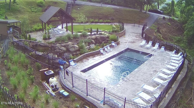 725 Sunshine Trl, Gatlinburg, TN 37738 - community pool with a gazebo and a patio area