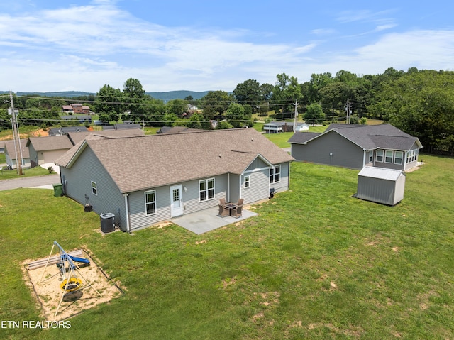137 Storm Ln, Jacksboro, TN 37757 - aerial view of property and surrounding area