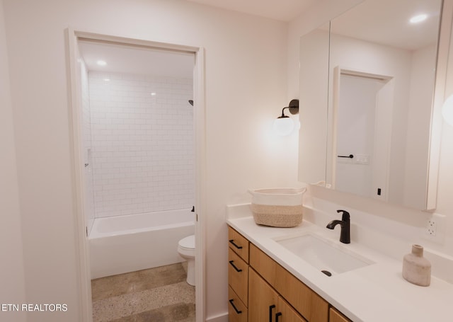 3415 N Broadway St Unit 105, Knoxville, TN 37917 - full bath with vanity, toilet, shower / tub combination, and recessed lighting