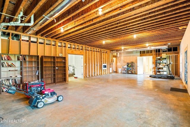 300 County Road 876, Englewood, TN 37329 - view of garage