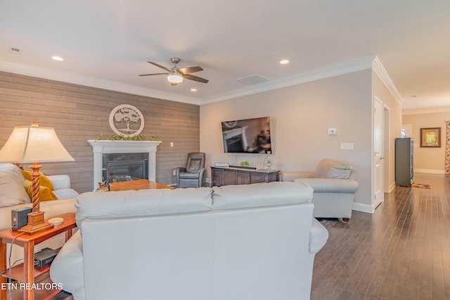 102 Deerberry Ln, Oak Ridge, TN 37830 - living area featuring a ceiling fan, baseboards, crown molding, a glass covered fireplace, and recessed lighting