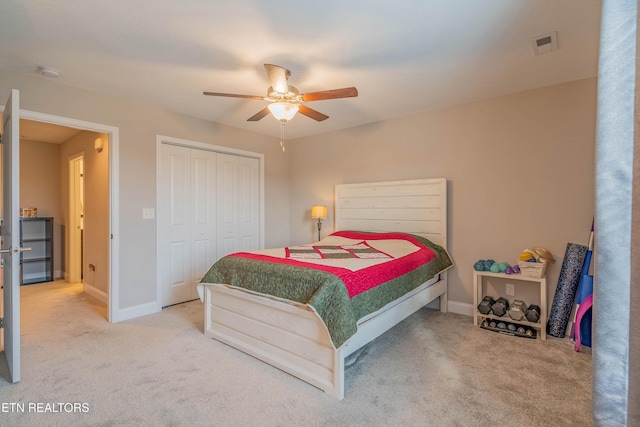 102 Deerberry Ln, Oak Ridge, TN 37830 - carpeted bedroom featuring a closet, baseboards, and ceiling fan