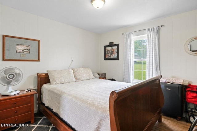 245 Lake Shore Ln, Lafollette, TN 37766 - bedroom featuring wood finished floors