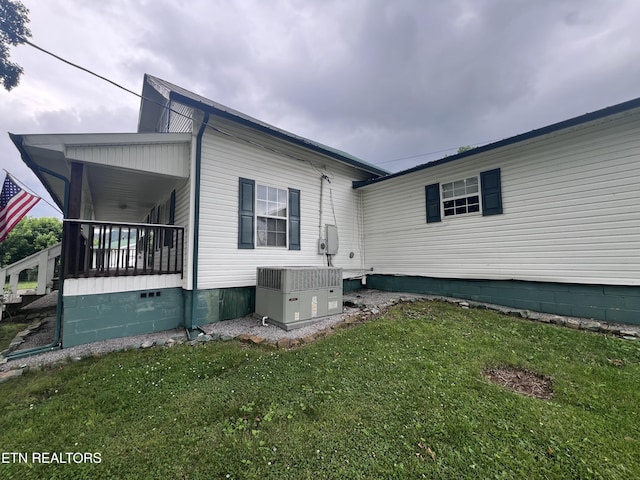 151 Davis Rd, Sneedville, TN 37869 - rear view of property with central AC and a yard