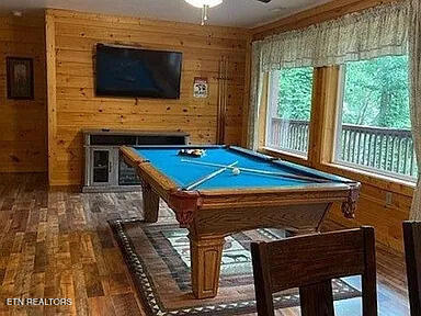 230 Silverbell Ln, Gatlinburg, TN 37738