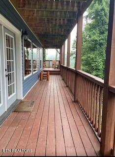 230 Silverbell Ln, Gatlinburg, TN 37738