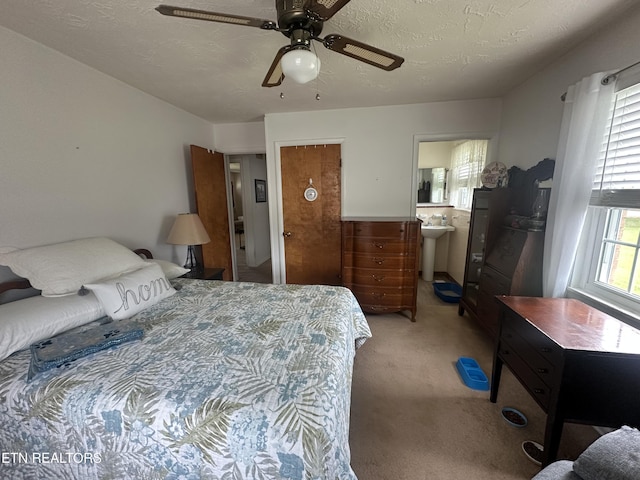 2605 Mountain View Dr, Morristown, TN 37814 - carpeted bedroom with ceiling fan and ensuite bath