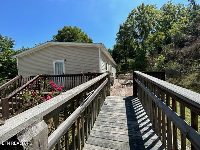 517 Collins Rd, Jonesville, VA 24263 - photo 8