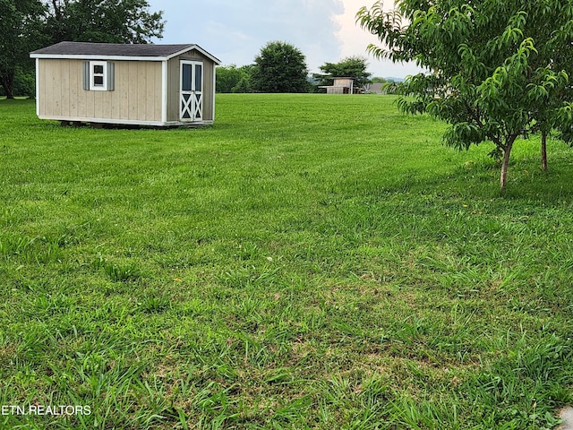 1070 Dyer Rd, Madisonville, TN 37354 - photo 5