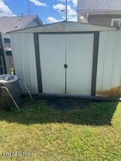 6206 Jim Fox Ln, Powell, TN 37849 - view of shed featuring central AC