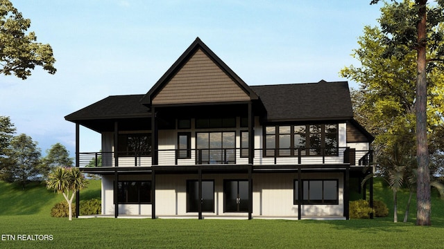 300 Bluff Trce, Jacksboro, TN 37757 - back of house with a lawn and a balcony