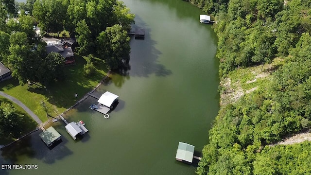 300 Bluff Trce, Jacksboro, TN 37757 - aerial view of property and surrounding area featuring a nearby body of water