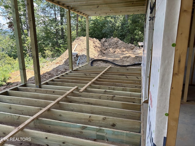 300 Bluff Trce, Jacksboro, TN 37757 - view of stairs