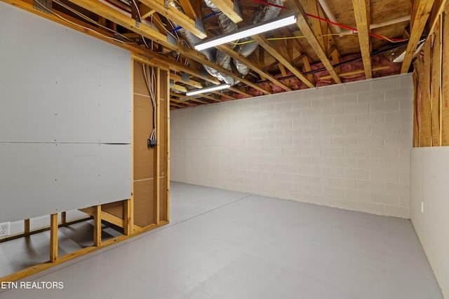 4153 Harbor View Dr, Morristown, TN 37814 - unfinished basement with concrete block wall