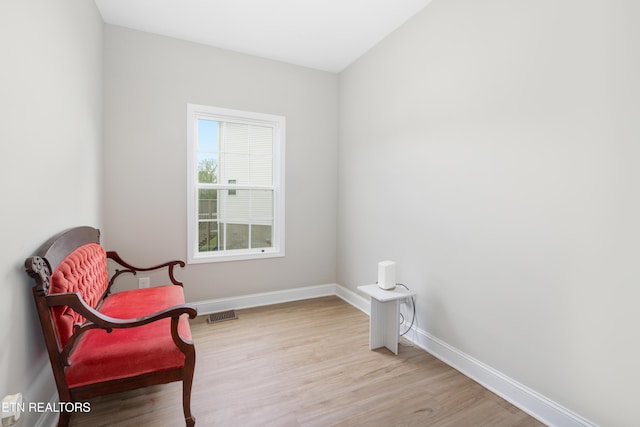 8104 Equinox Ln, Powell, TN 37849 - living area with wood finished floors and baseboards