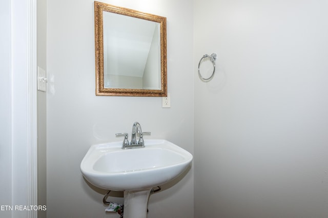 9100 Sway Branch Ln, Knoxville, TN 37922 - bathroom with a sink