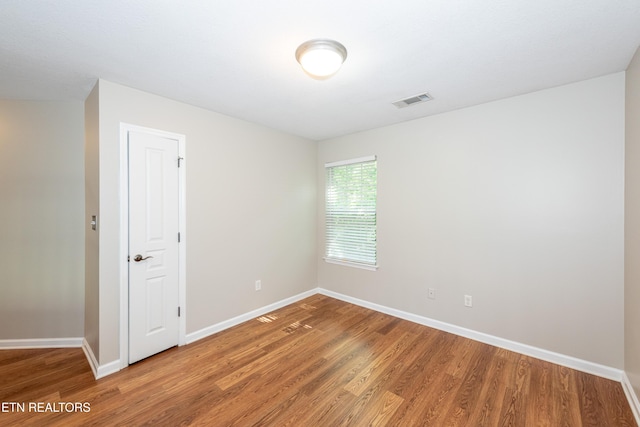 9100 Sway Branch Ln, Knoxville, TN 37922 - spare room featuring light wood finished floors and baseboards