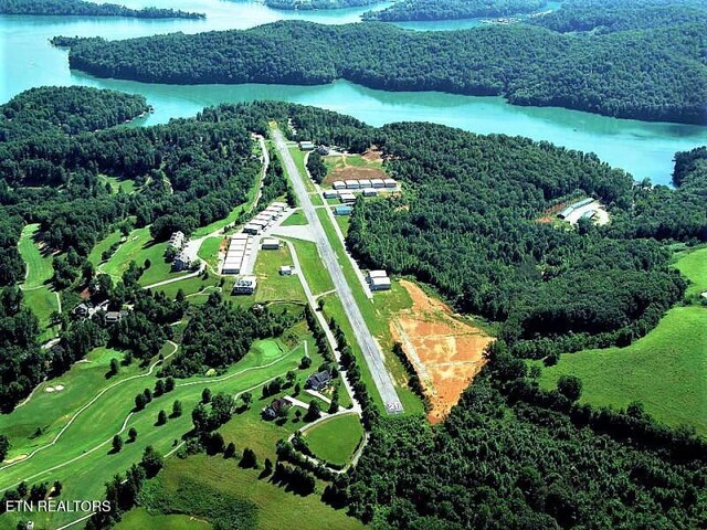 Deerfield Way, Lafollette, TN 37766