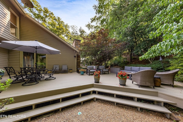 8940 Kelsey Ln, Knoxville, TN 37922 - deck with outdoor lounge area and outdoor dining area