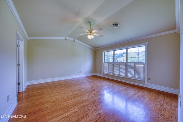674 Applegate Ln Unit 32, Knoxville, TN 37934 - unfurnished room with ceiling fan, light wood finished floors, crown molding, baseboards, and vaulted ceiling