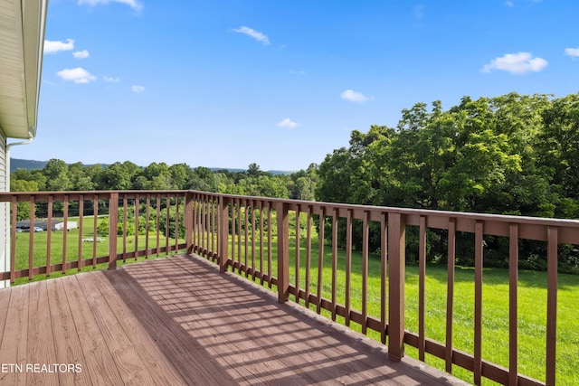 165 Kenzie Ln, Lafollette, TN 37766 - deck featuring a yard