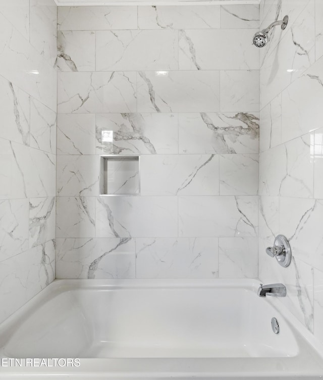 165 Kenzie Ln, Lafollette, TN 37766 - full bathroom featuring shower / bathtub combination