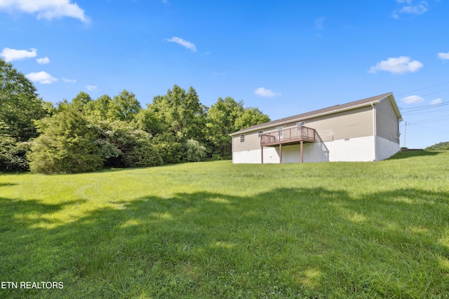 165 Kenzie Ln, Lafollette, TN 37766 - view of grassy yard with a wooden deck