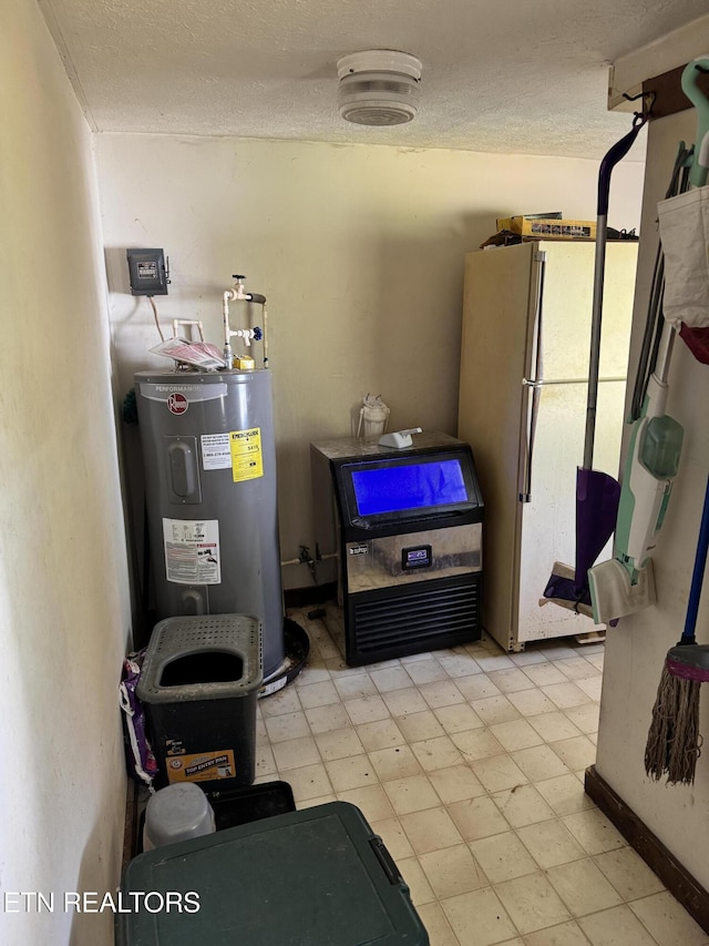 2395 Howard Rd, Bybee, TN 37713 - utilities featuring electric water heater