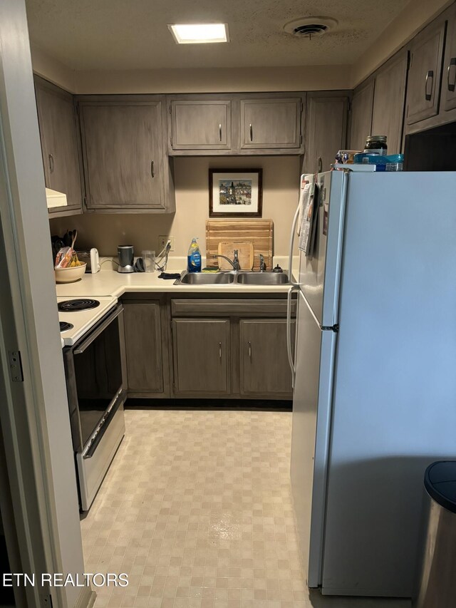 1211 Highland Ave Unit 206, Knoxville, TN 37916 - photo 9