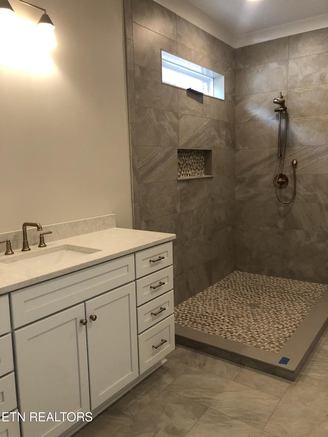 85 Royal Troon Cir, Oak Ridge, TN 37830 - bathroom with vanity and tiled shower