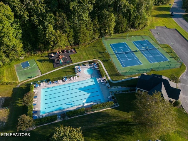 85 Royal Troon Cir, Oak Ridge, TN 37830 - aerial view of a pool