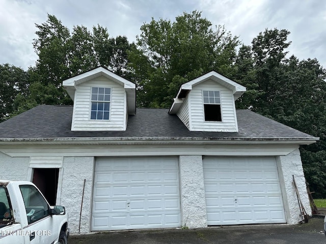 165 Bud Hatmaker Ln, Lafollette, TN 37766 - view of garage