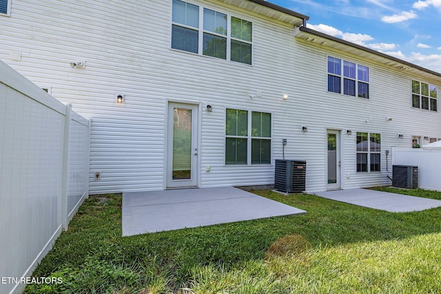 205 Harper Village Way, Lenoir City, TN 37771 - back of property featuring a patio