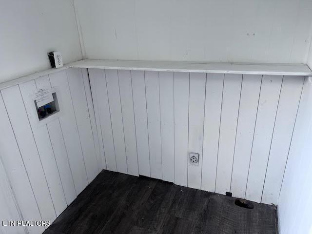 7832 Brickyard Rd, Powell, TN 37849 - detailed view of wood finished floors