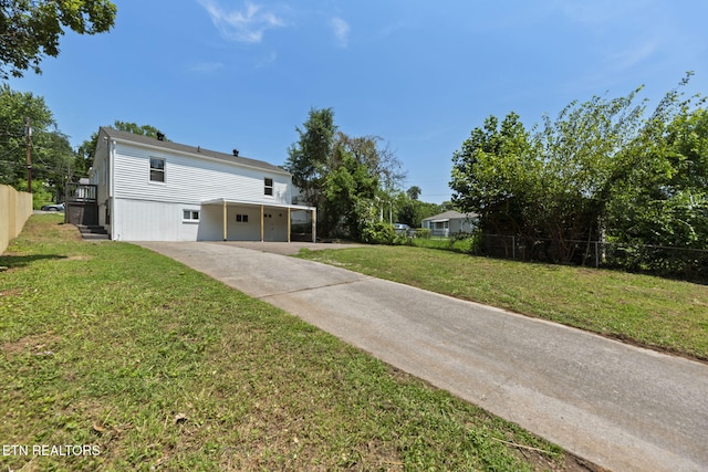 2504 Larkwood Ln, Knoxville, TN 37921 - view of yard featuring driveway