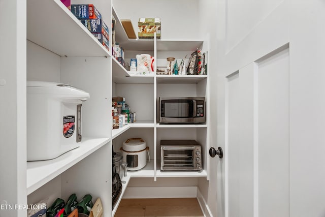 1007 Wigmore Way, Knoxville, TN 37932 - view of pantry