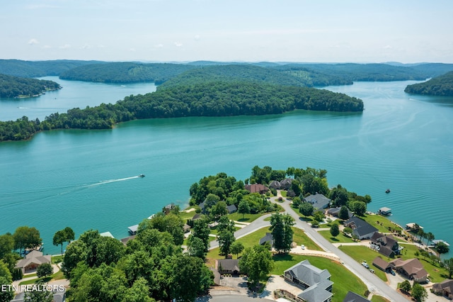 226 Mountain Crest Dr, Lafollette, TN 37766 - aerial view of a large body of water