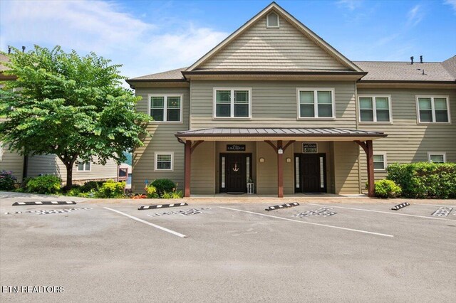 140 Broadleaf Ln Unit 100, Caryville, TN 37714 - view of property with uncovered parking